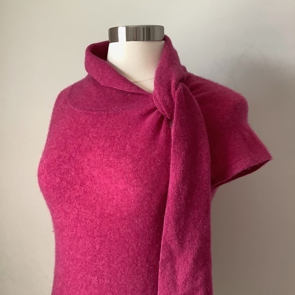 Cynthia Rowley 100% Cashmere Cap Sleeve Sweater Tiny Flaw - Picture 5 of 16